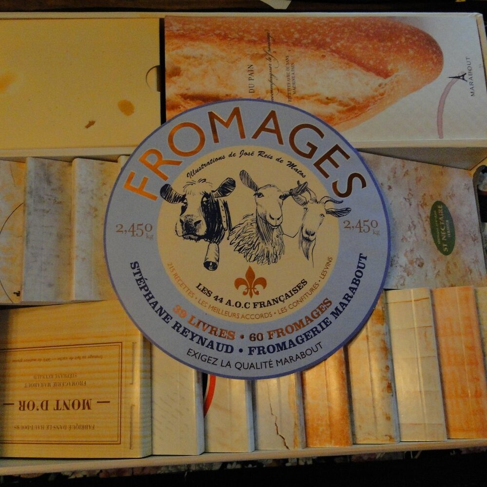 La Boîte à fromages : 39 Livres, 60 fromages Hachette 1ére edition Version FR